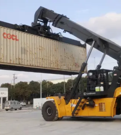 Cho thuê xe cẩu (cẩu tự hành): Giải pháp nâng hạ an toàn, giá rẻ 24/7